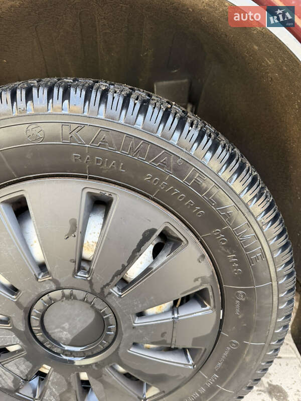 Позашляховик / Кросовер ВАЗ / Lada 21214 / 4x4 2012 в Ворзелі фото 14 Позашляховик / Кросовер ВАЗ / Lada 21214 / 4x4 2012 в Ворзелі