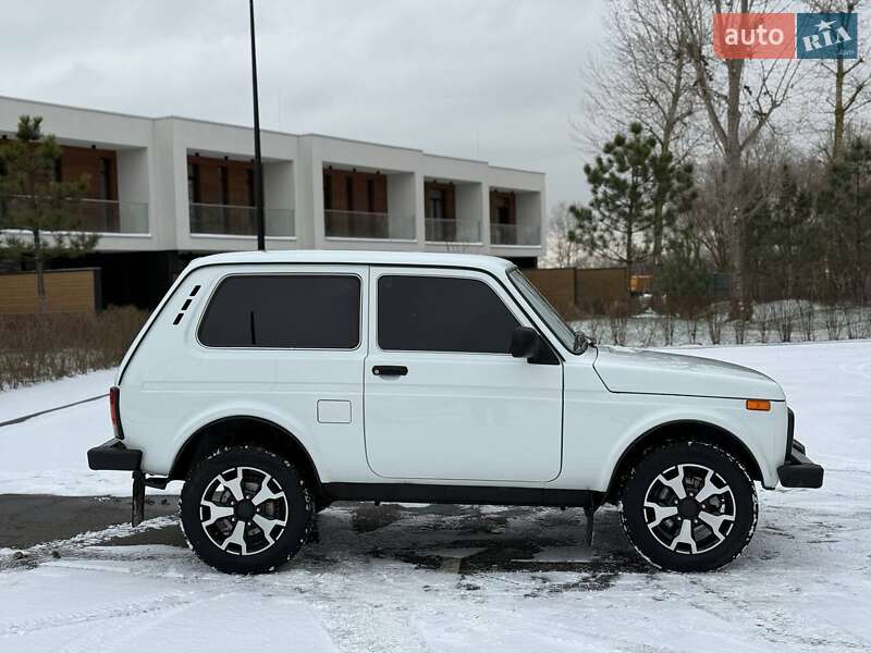 Внедорожник / Кроссовер ВАЗ / Lada 21214 / 4x4 2018 в Киеве фото 8 Внедорожник / Кроссовер ВАЗ / Lada 21214 / 4x4 2018 в Киеве