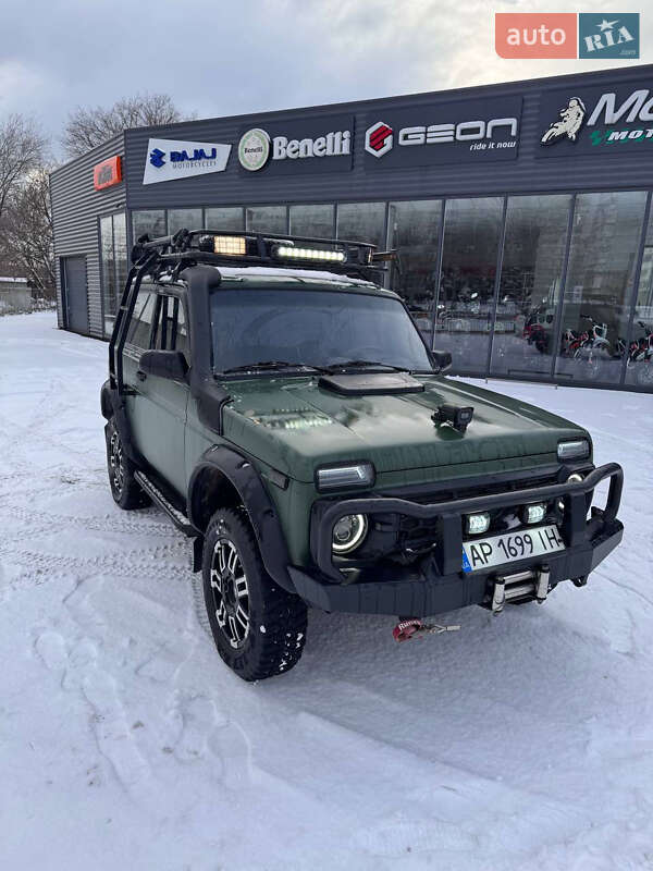 Внедорожник / Кроссовер ВАЗ / Lada 21214 / 4x4 2010 в Запорожье