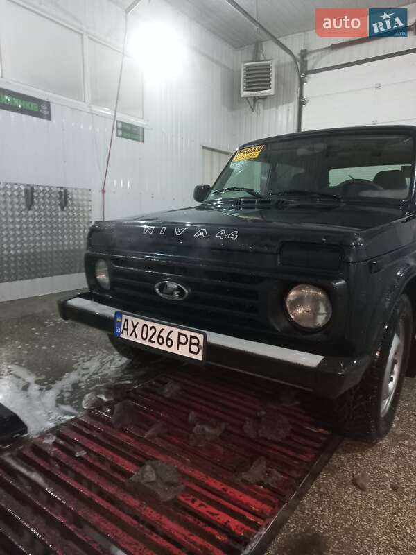 Позашляховик / Кросовер ВАЗ / Lada 21214 / 4x4 2017 в Харкові