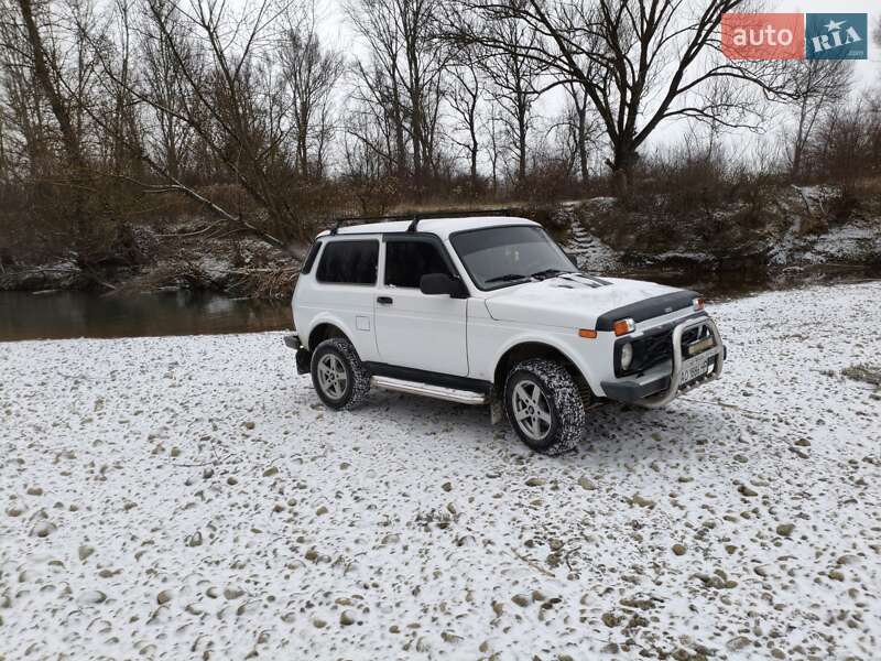 Внедорожник / Кроссовер ВАЗ / Lada 21214 / 4x4 2012 в Виноградове