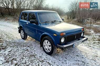 Позашляховик / Кросовер ВАЗ 21214 / 4x4 2011 в Первомайську