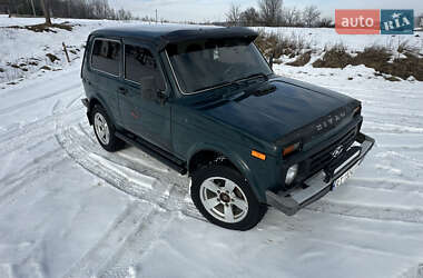 Позашляховик / Кросовер ВАЗ 21214 / 4x4 2007 в Коломиї