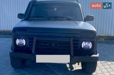 Позашляховик / Кросовер ВАЗ 21214 / 4x4 2005 в Одесі