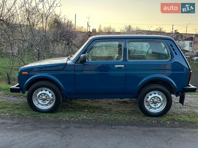 Внедорожник / Кроссовер ВАЗ / Lada 21214 / 4x4 2013 в Кривом Роге