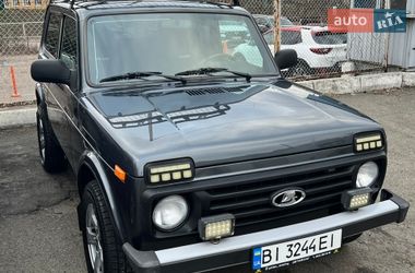 Внедорожник / Кроссовер ВАЗ 21214 / 4x4 2018 в Киеве