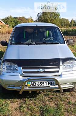 Позашляховик / Кросовер ВАЗ / Lada 2123 Niva 2005 в Вапнярці