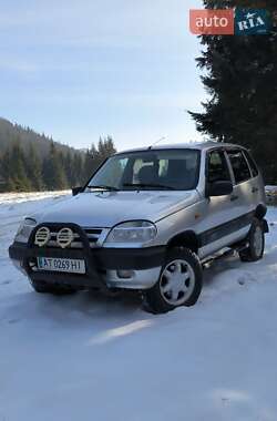 Позашляховик / Кросовер ВАЗ / Lada 2123 Niva 2004 в Коломиї