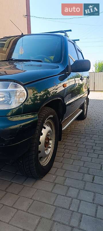 Внедорожник / Кроссовер ВАЗ / Lada 2123 Niva 2004 в Староконстантинове