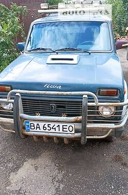 Позашляховик / Кросовер ВАЗ / Lada 2131 Нива 2002 в Знам'янці