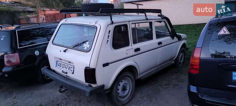 Позашляховик / Кросовер ВАЗ / Lada 2131 Нива 1998 в Вінниці