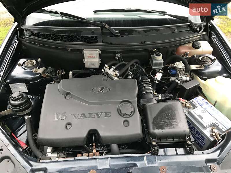 Седан ВАЗ / Lada 2170 Priora 2008 в Печенегах