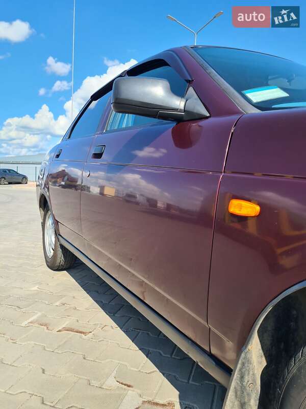 Седан ВАЗ / Lada 2170 Priora 2008 в Луцке