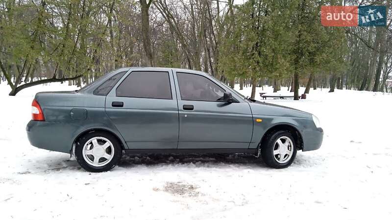 Седан ВАЗ / Lada 2170 Priora 2008 в Чернігові