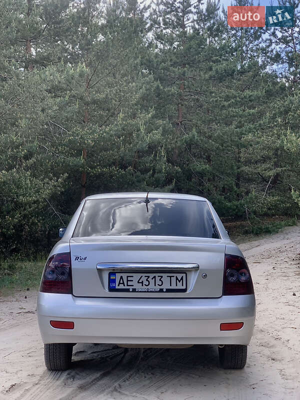 Седан ВАЗ / Lada 2170 Priora 2007 в Царичанці