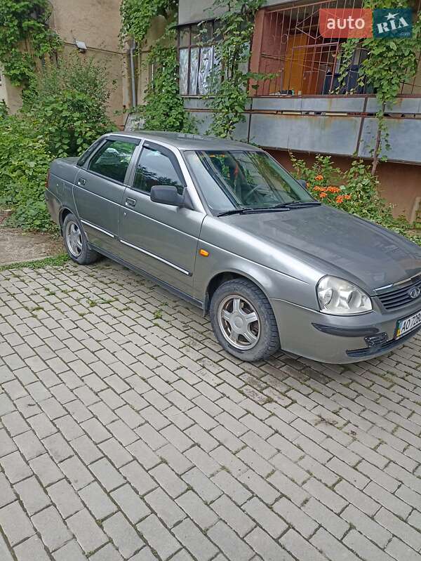 Седан ВАЗ / Lada 2170 Priora 2008 в Ужгороде фото 2 Седан ВАЗ / Lada 2170 Priora 2008 в Ужгороде