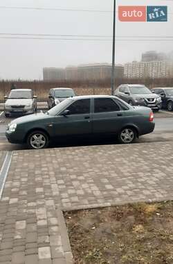 Седан ВАЗ / Lada 2170 Priora 2010 в Киеве