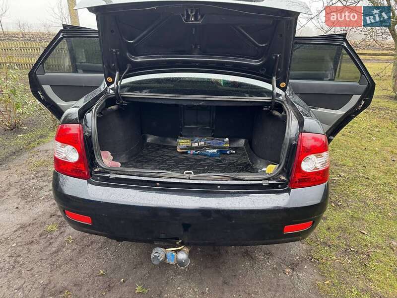 Седан ВАЗ / Lada 2170 Priora 2010 в Недригайлове