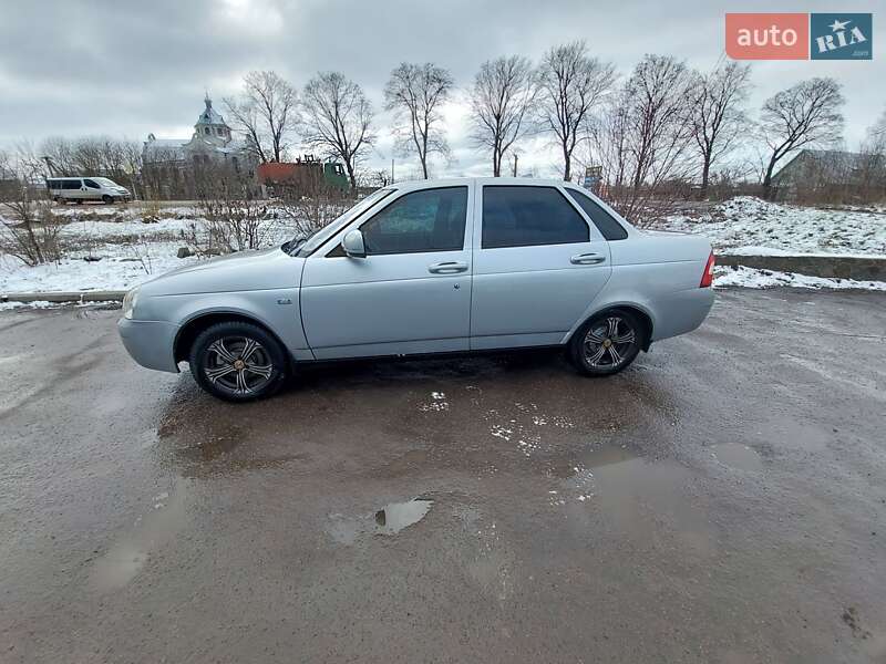Седан ВАЗ / Lada 2170 Priora 2008 в Попільні