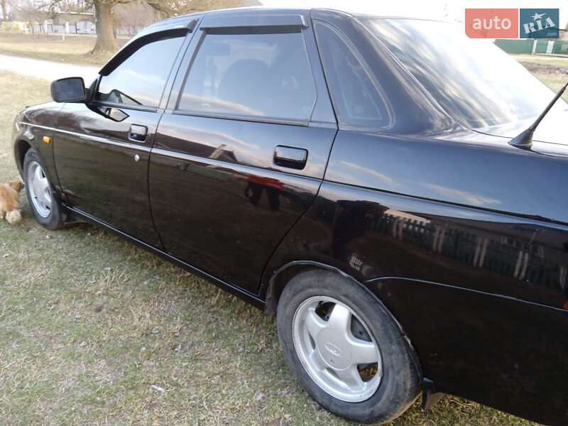 Седан ВАЗ / Lada 2170 Priora 2007 в Белогорье