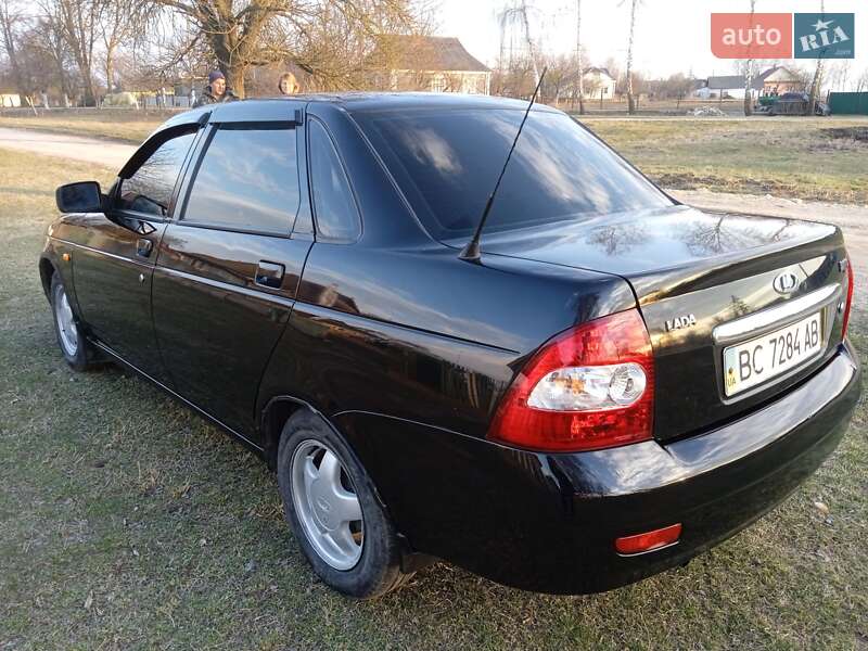 Седан ВАЗ / Lada 2170 Priora 2007 в Белогорье
