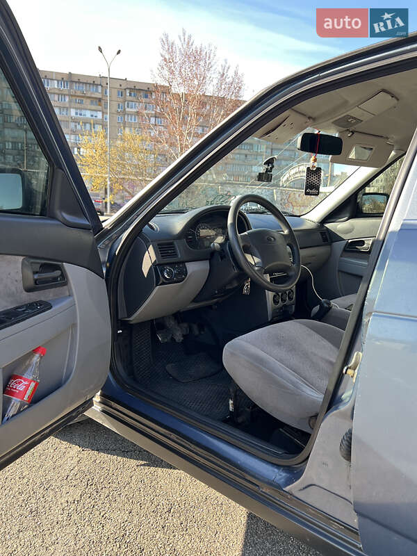 Седан ВАЗ / Lada 2170 Priora 2008 в Киеве