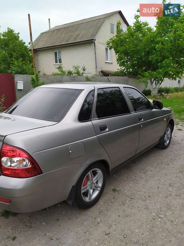 Седан ВАЗ / Lada 2170 Priora 2008 в Нежине
