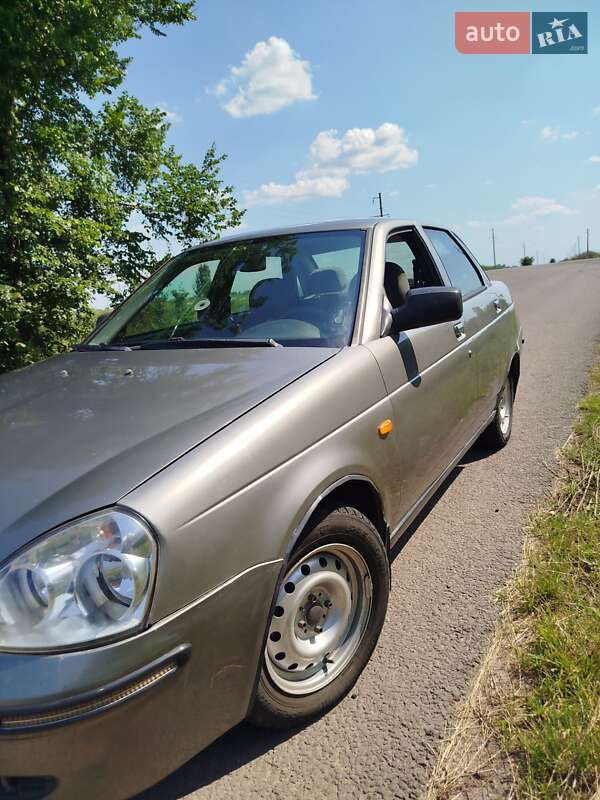 Седан ВАЗ / Lada 2170 Priora 2008 в Сребном