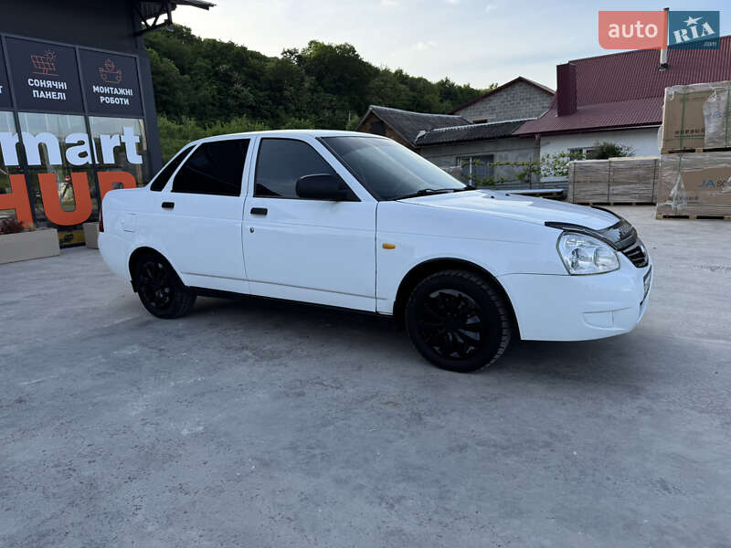 Седан ВАЗ / Lada 2170 Priora 2010 в Тернополе