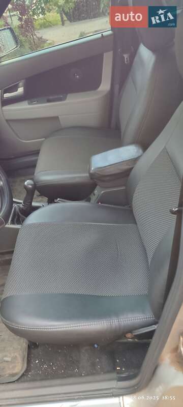 Седан ВАЗ / Lada 2170 Priora 2010 в Марганце