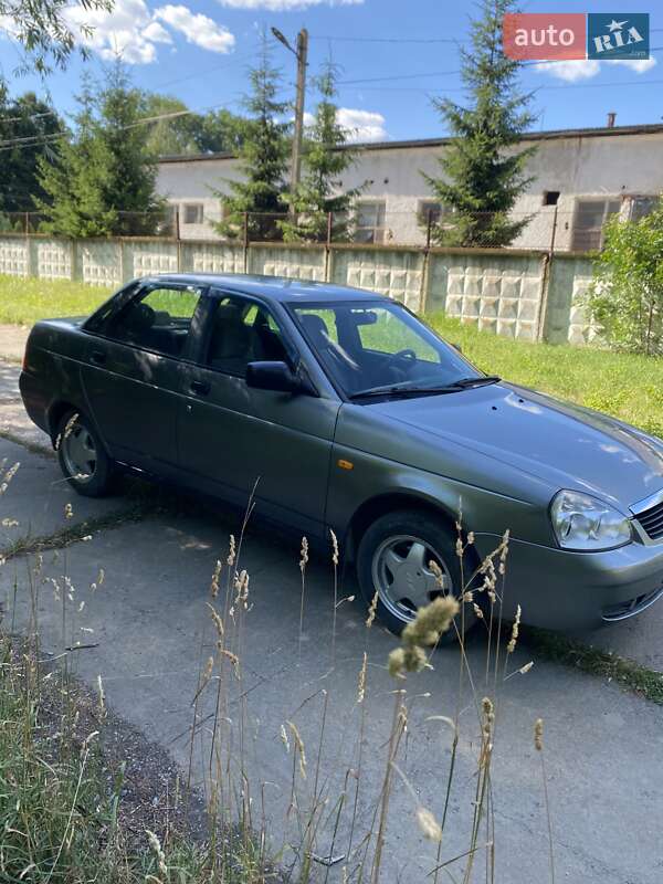Седан ВАЗ / Lada 2170 Priora 2007 в Черновцах