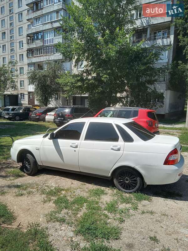 Седан ВАЗ / Lada 2170 Priora 2011 в Харькове