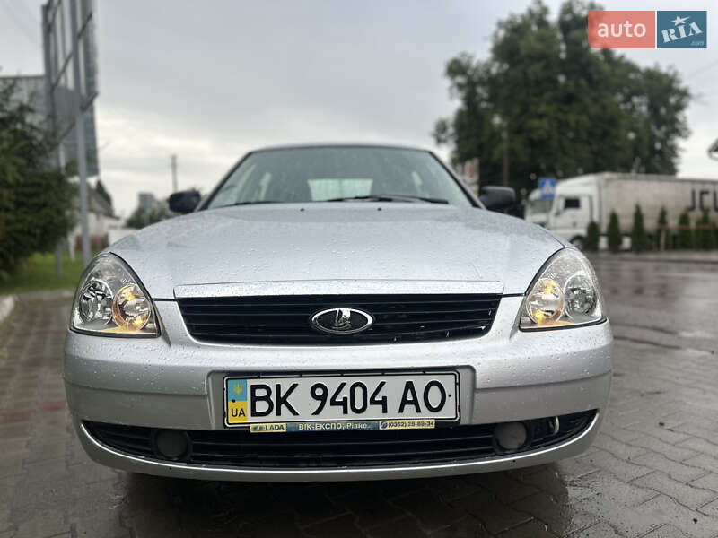 Седан ВАЗ / Lada 2170 Priora 2008 в Рокитном
