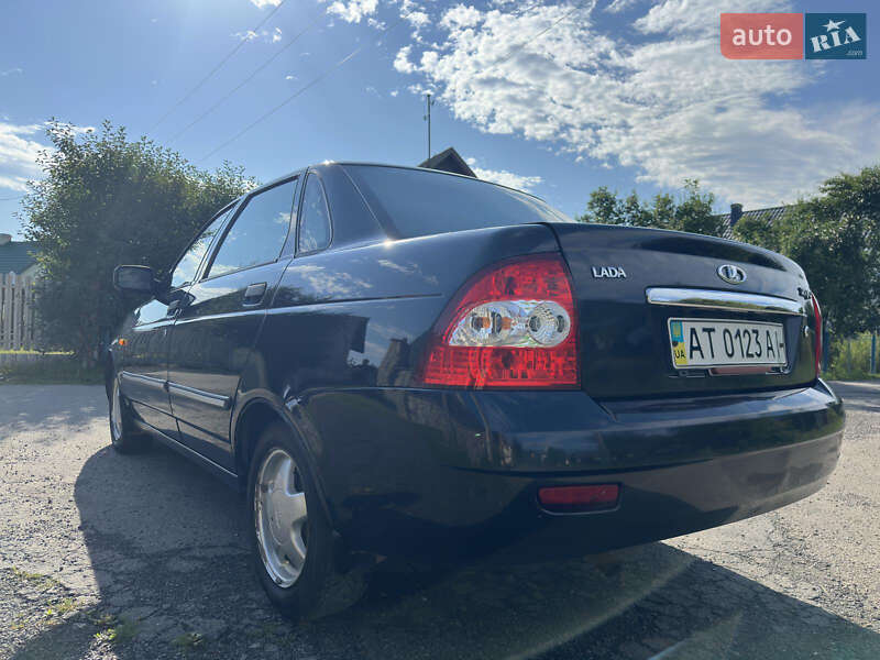 Седан ВАЗ / Lada 2170 Priora 2007 в Надворной