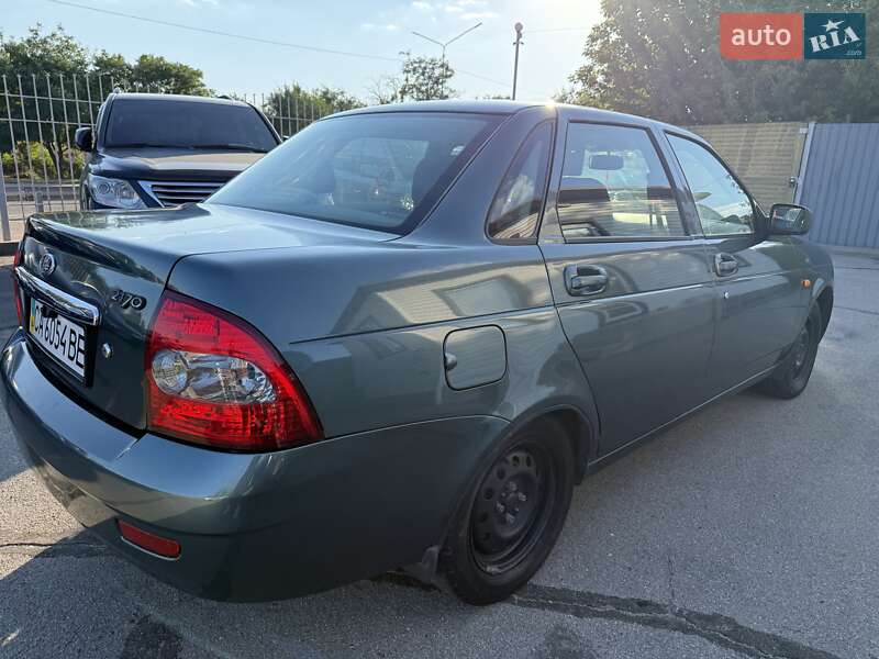 Седан ВАЗ / Lada 2170 Priora 2011 в Запорожье