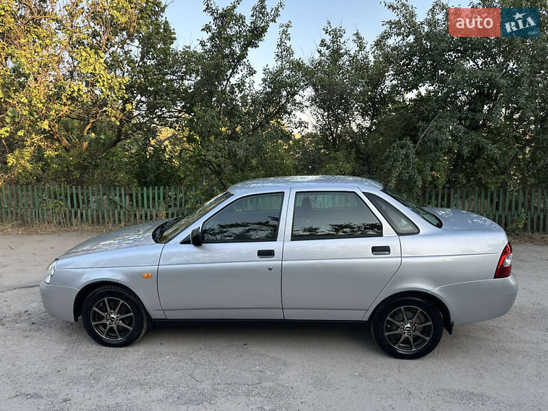 Седан ВАЗ / Lada 2170 Priora 2008 в Запорожье