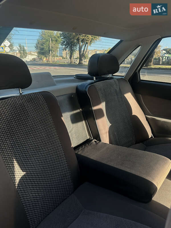 Седан ВАЗ / Lada 2170 Priora 2007 в Харкові