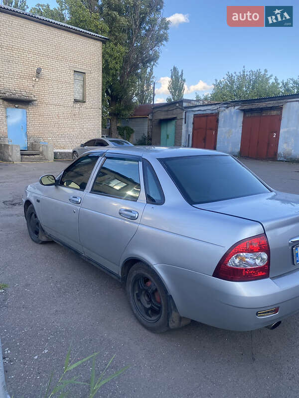 Седан ВАЗ / Lada 2170 Priora 2010 в Доброполье