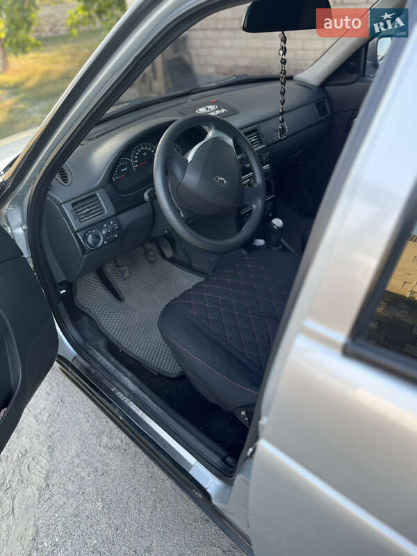 Седан ВАЗ / Lada 2170 Priora 2012 в Днепре