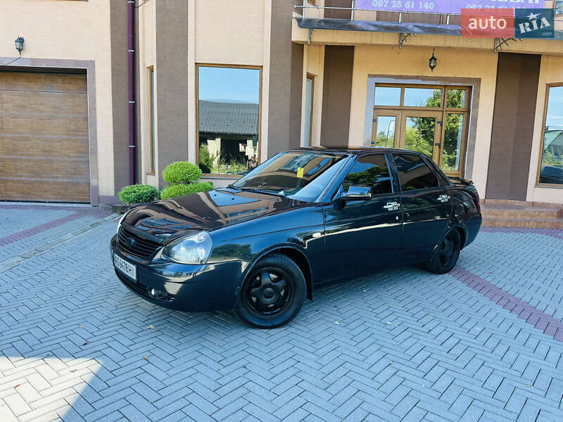 Седан ВАЗ / Lada 2170 Priora 2008 в Тячеве