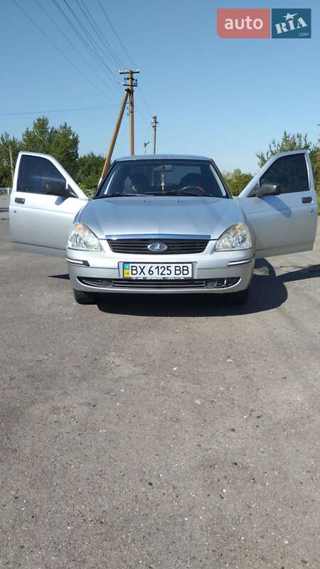 Седан ВАЗ / Lada 2170 Priora 2010 в Красилові фото 2 Седан ВАЗ / Lada 2170 Priora 2010 в Красилові