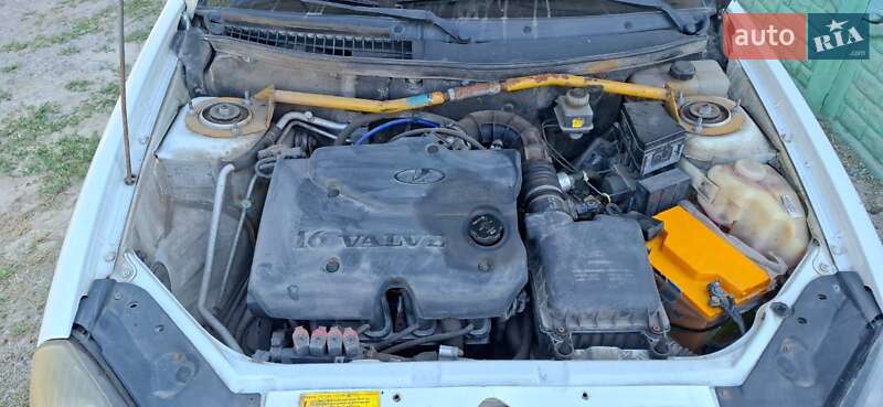 Седан ВАЗ / Lada 2170 Priora 2012 в Краматорске