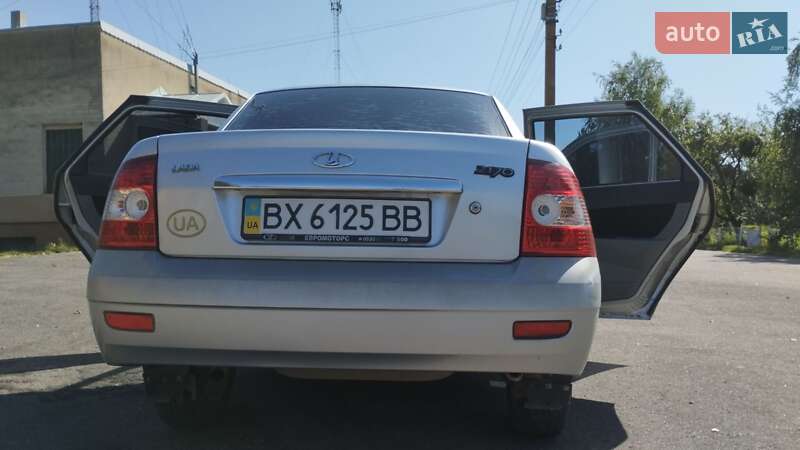 Седан ВАЗ / Lada 2170 Priora 2010 в Красилові фото 7 Седан ВАЗ / Lada 2170 Priora 2010 в Красилові