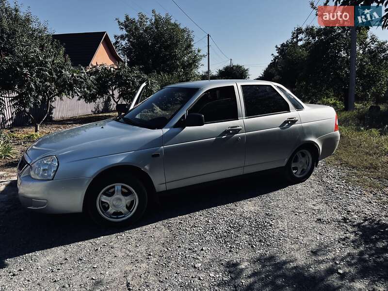 Седан ВАЗ / Lada 2170 Priora 2008 в Карлівці фото 3 Седан ВАЗ / Lada 2170 Priora 2008 в Карлівці