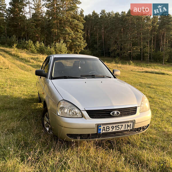 Седан ВАЗ / Lada 2170 Priora 2010 в Литине