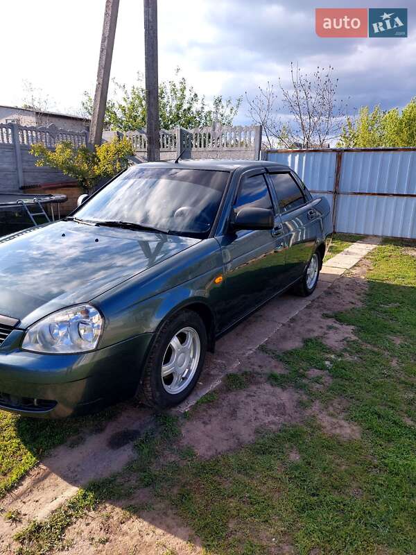 Седан ВАЗ / Lada 2170 Priora 2011 в Прилуках