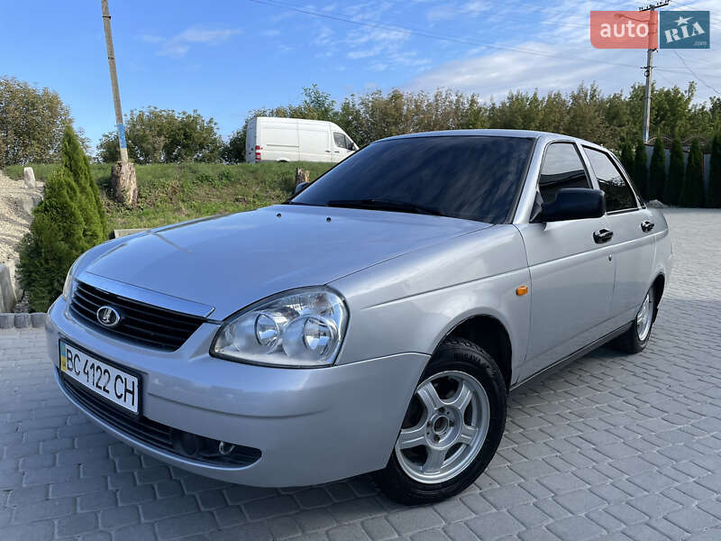Седан ВАЗ / Lada 2170 Priora 2010 в Львове