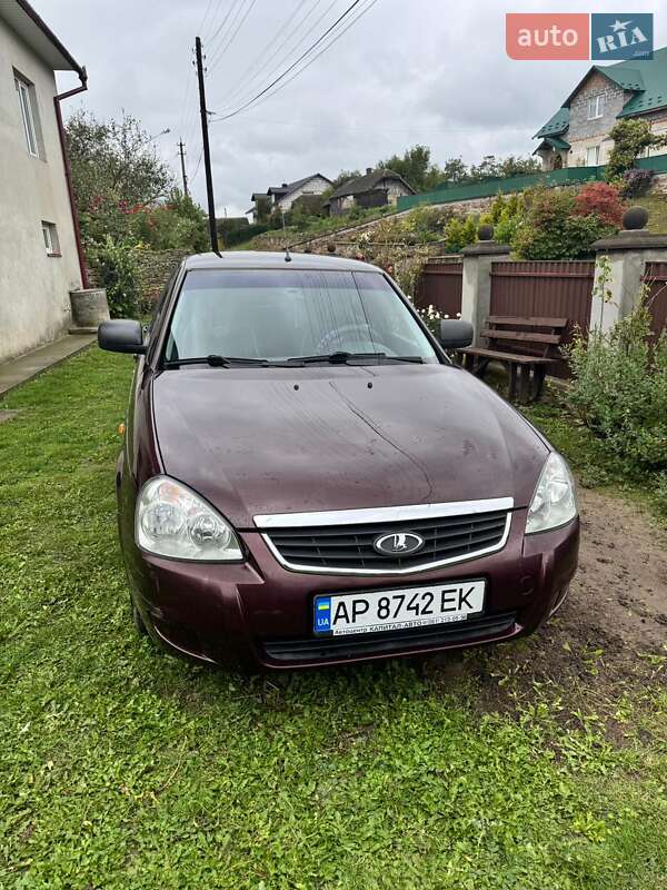 Седан ВАЗ 2170 Priora 2013 в 
