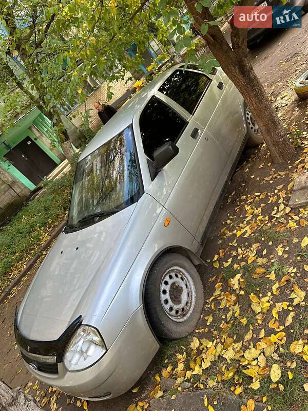 Седан ВАЗ / Lada 2170 Priora 2010 в Кривом Роге