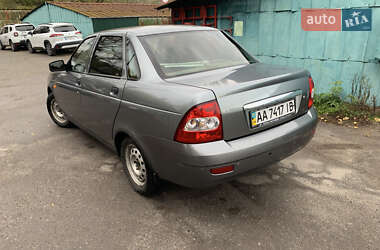 Седан ВАЗ 2170 Priora 2008 в  фото 4 Седан ВАЗ 2170 Priora 2008 в